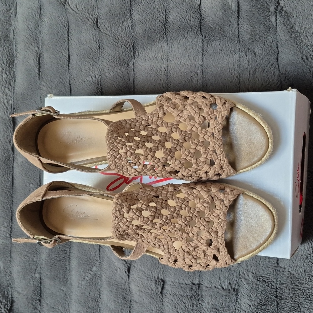 Soft Moc EMMY-2 Khaki Woven Wedge Sandals Size 8, New W Tags - Picture 3 of 15